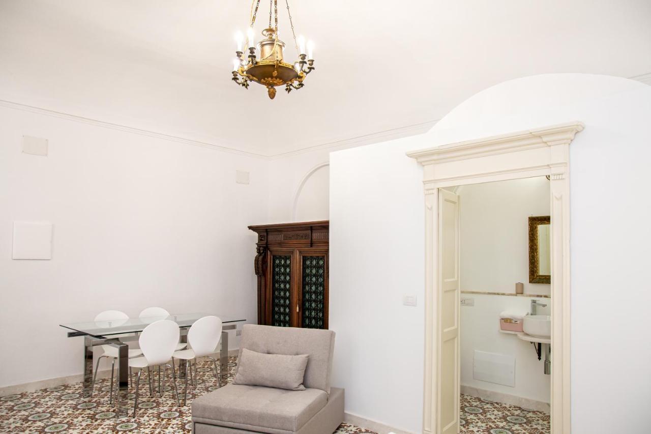 Honore De Balzac Maison d'hôtes *