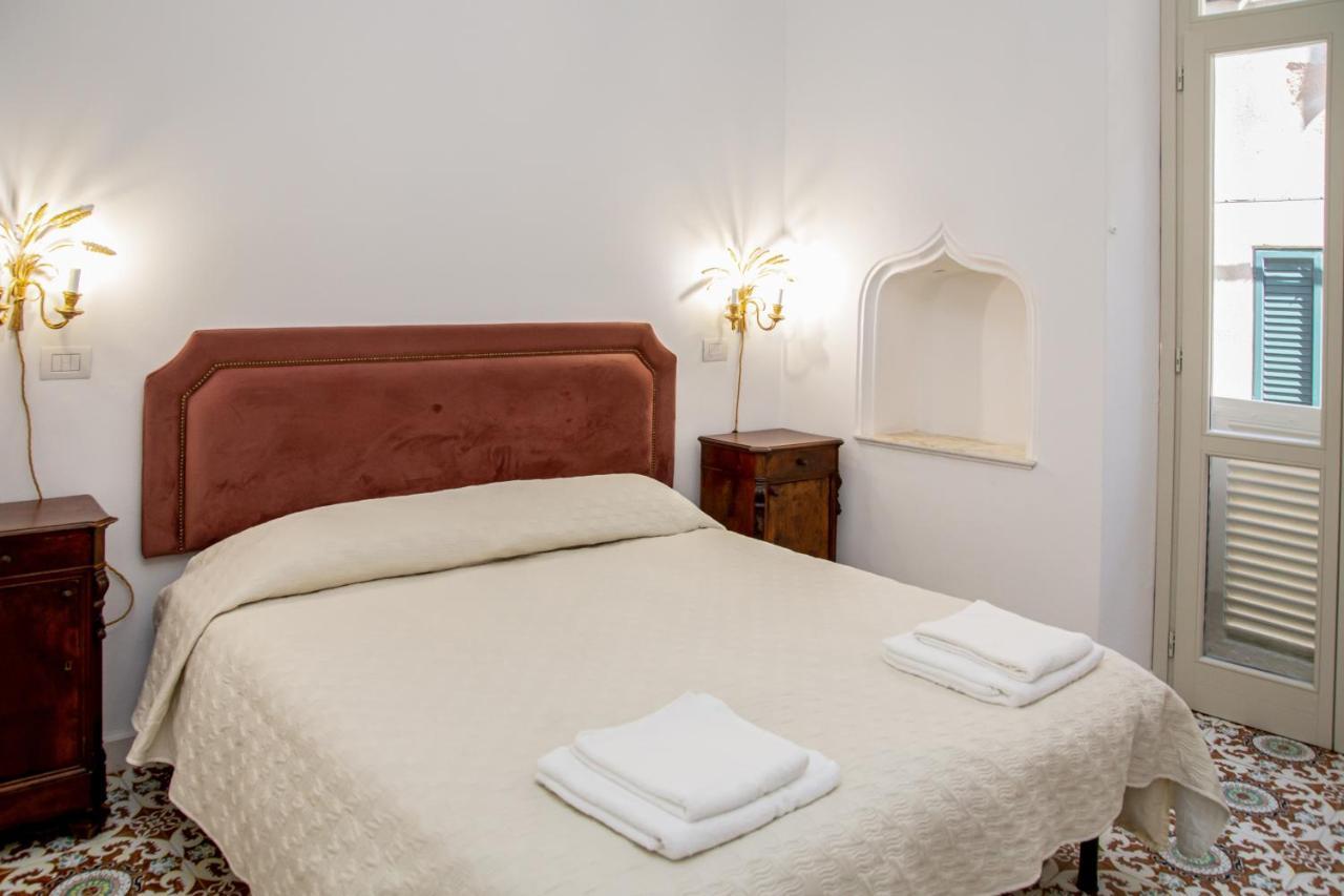 Honore De Balzac Maison d'hôtes *