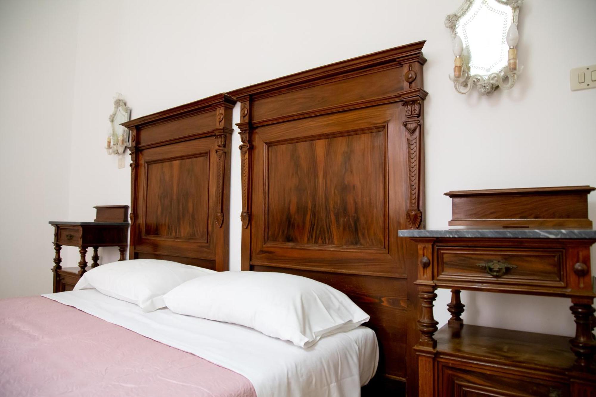 Honore De Balzac Maison d'hôtes *