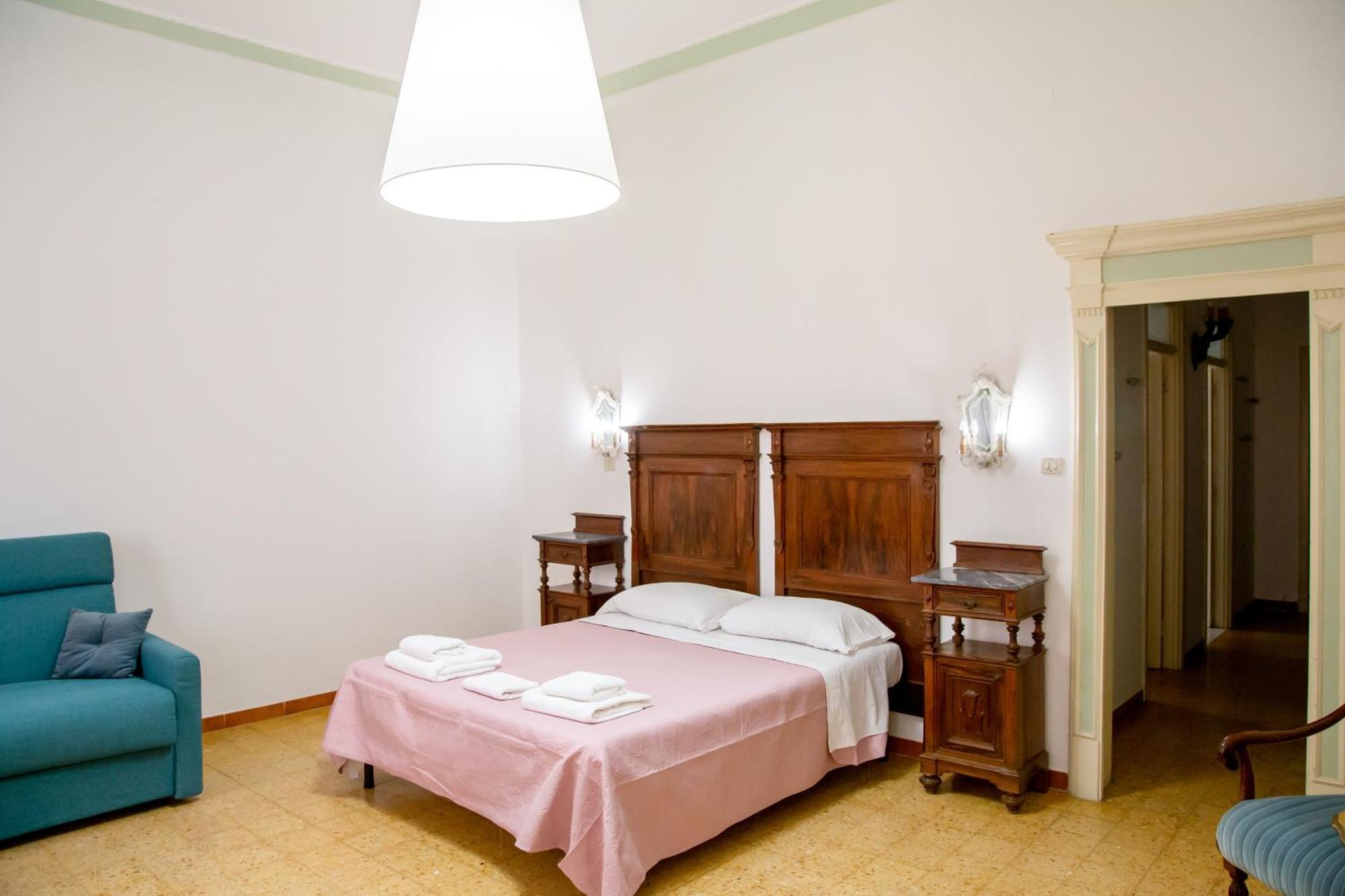 Maison d'hôtes Honore De Balzac *